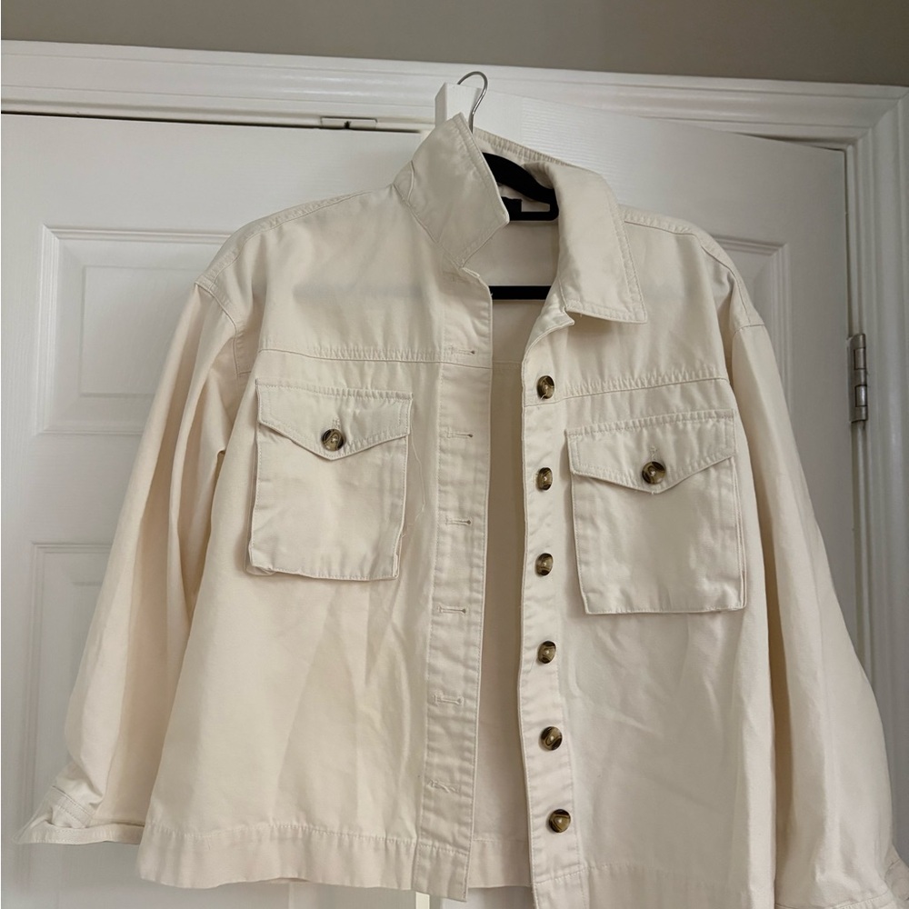 Forever 21 Cream Lightweight Shirt Jacket